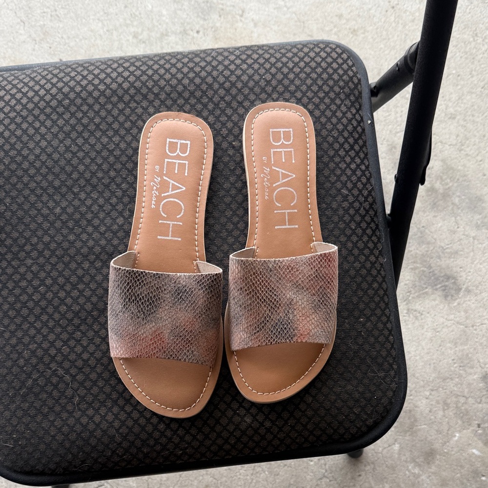 Beach by Matisse Brown Slide Sandals